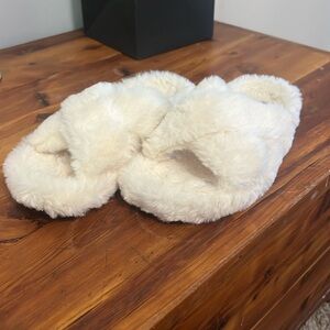 Criss cross fuzzy slippers